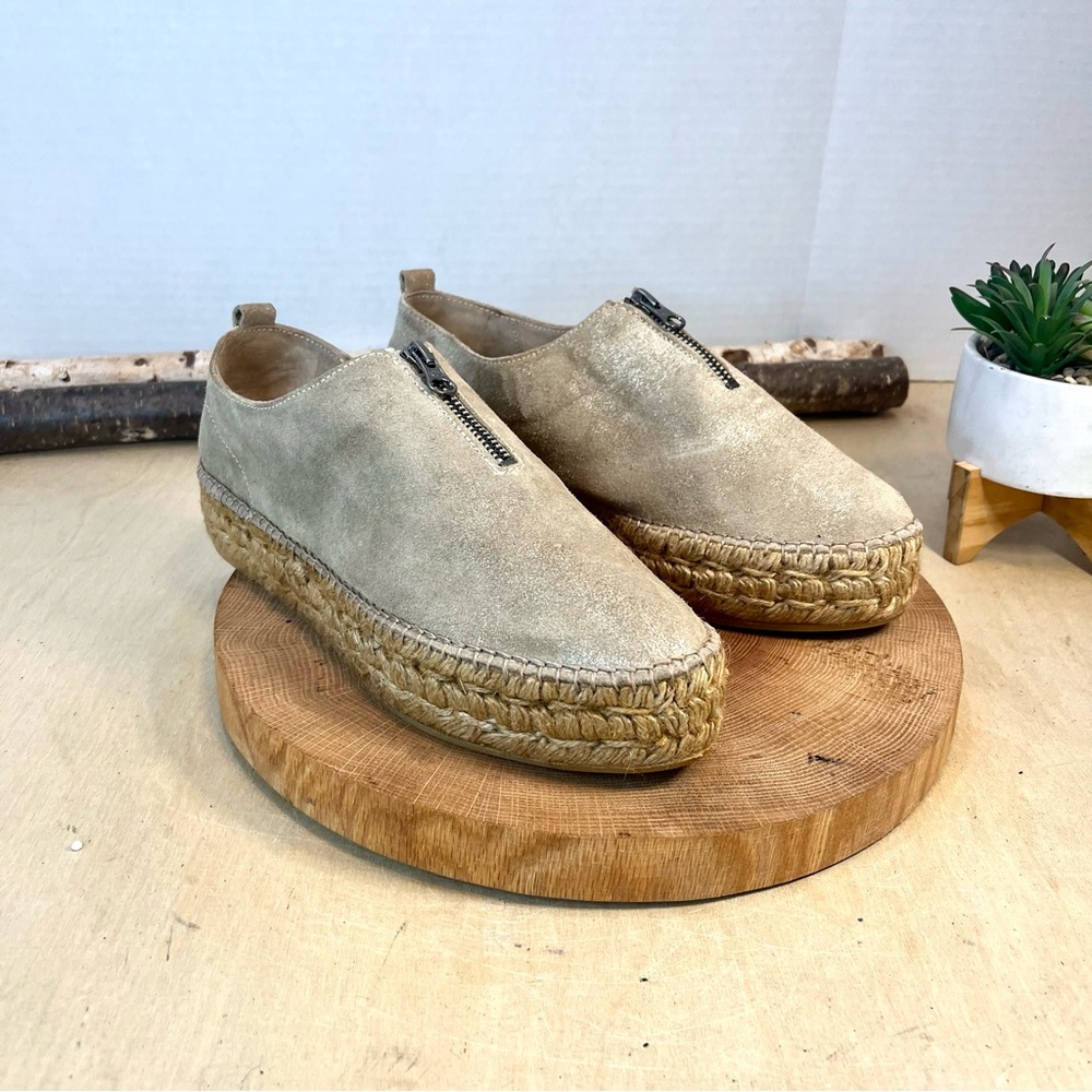NWOB Eric Michael | Gold Leather Serena Front Zip Espadrille Shoe Size 41/9.5-10